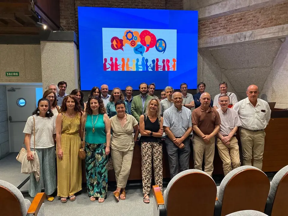 I Reuni&oacute;n-Jefes-Servicio-Secci&oacute;n-Medicina-Interna