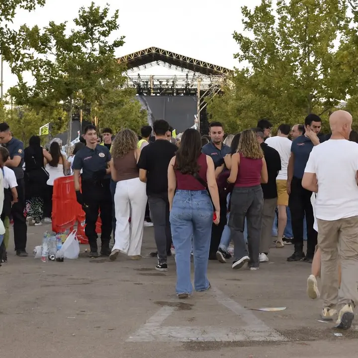 FOTO DE LA PLAZA JOVEN