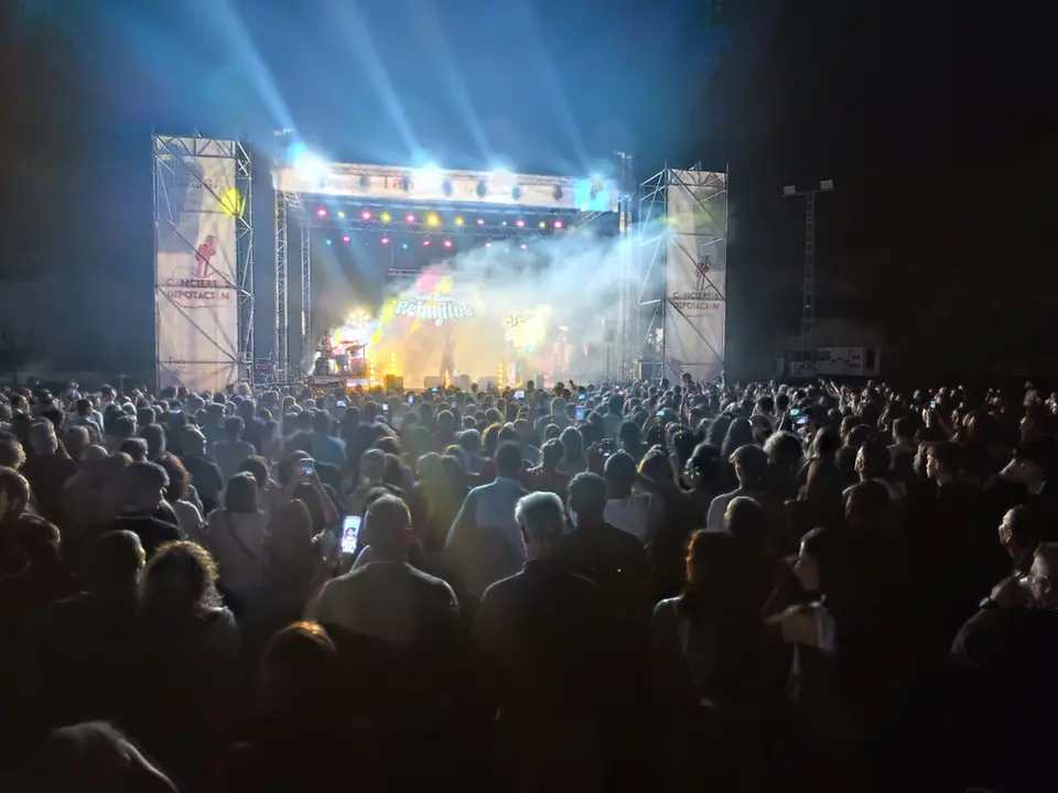 e9b503b6a99eb644398b0092505cda89_4_XL