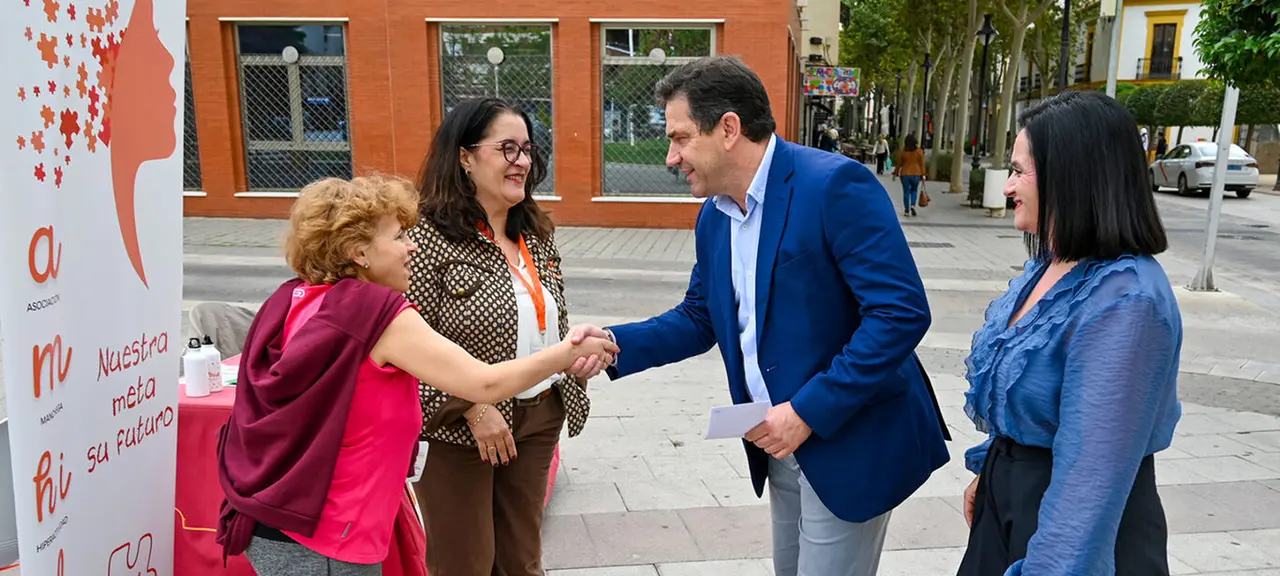 ce175a3ab1906868dea0935b1d49acbd_XL