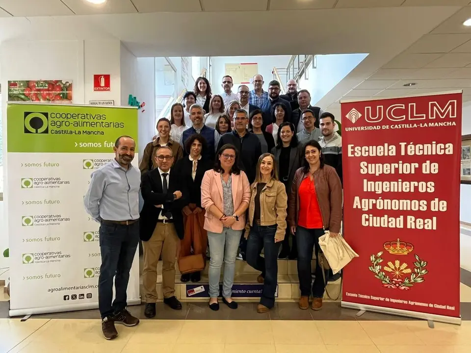 Foto de grupo-sesi&oacute;n inaugural