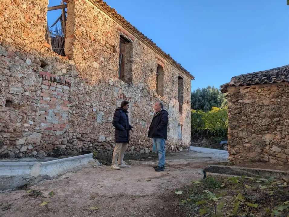 El alcalde de Villanueva de la Fuente visita patrimonio
