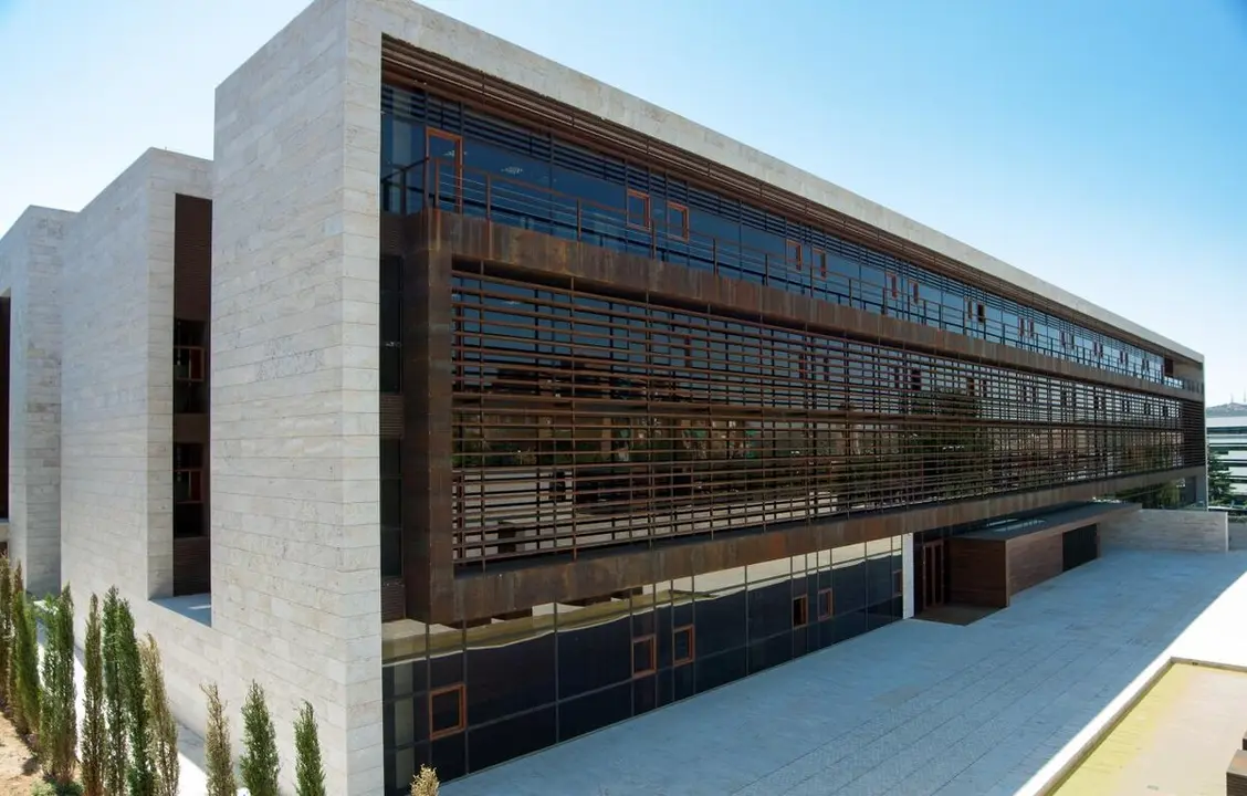 p1jbfv608t1dghejp1cov1mbjb1j4