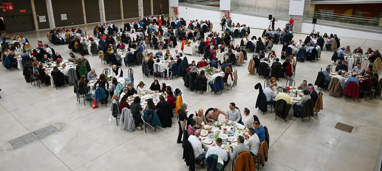 ae99a5c3be5cb94778f8b2dd8fccbe8e_XL