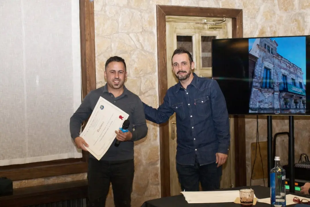 file_0000000057cc71f4a15a0a941fed955b (1)