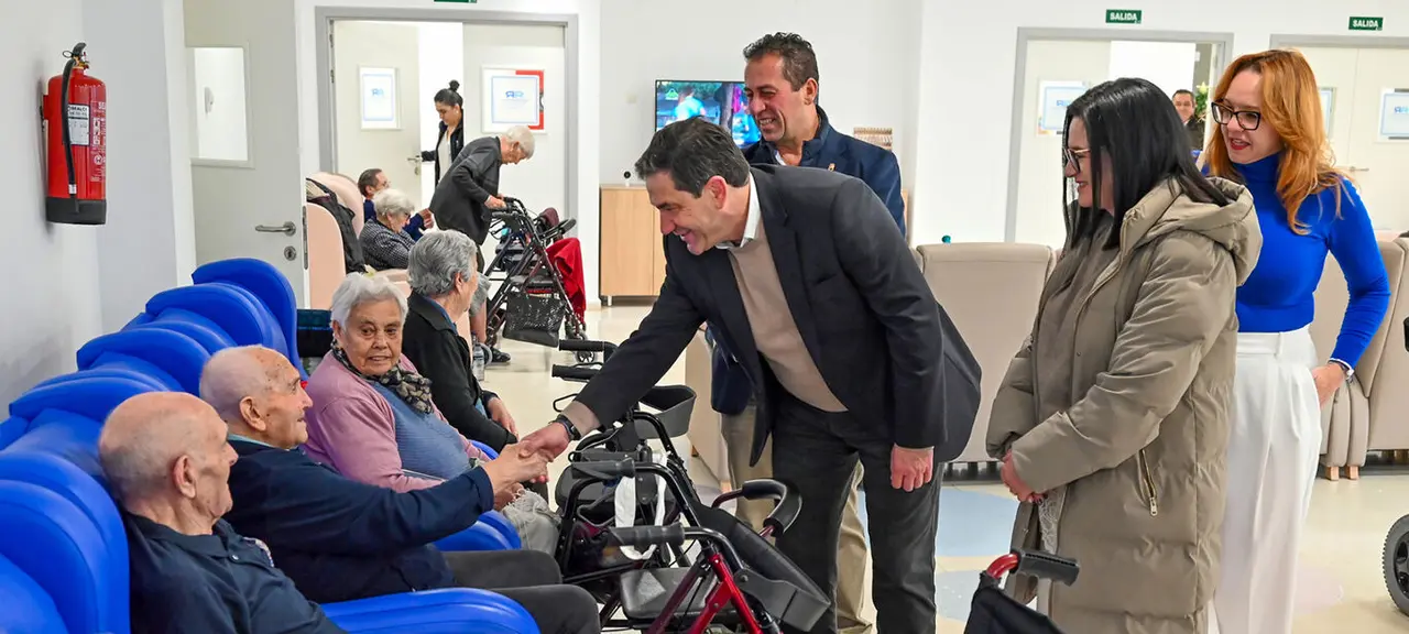 822886b8bcab4cd0198b95c7add83d97_XL