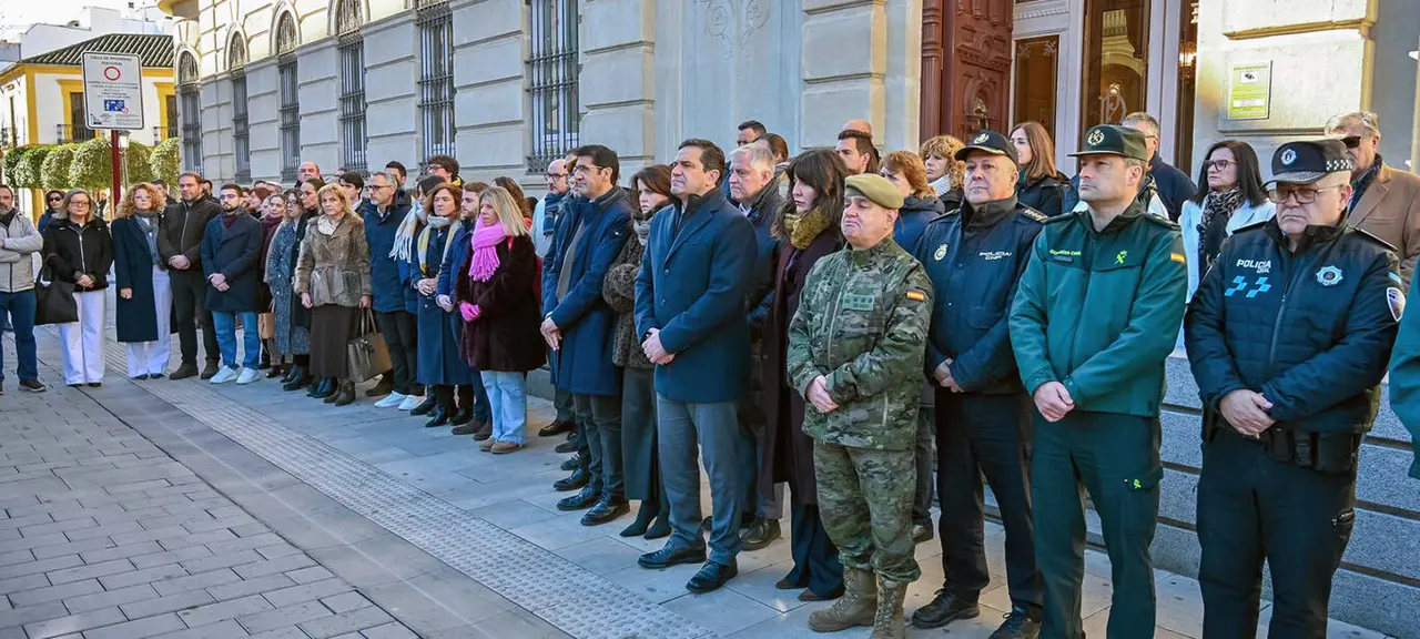 8d25125381e81a872cd645703453e36a_XL