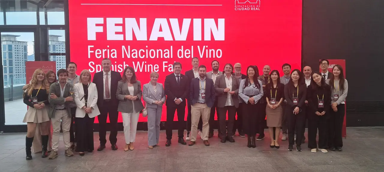 0212de8c7920171189e8aee1d544ee96_XL