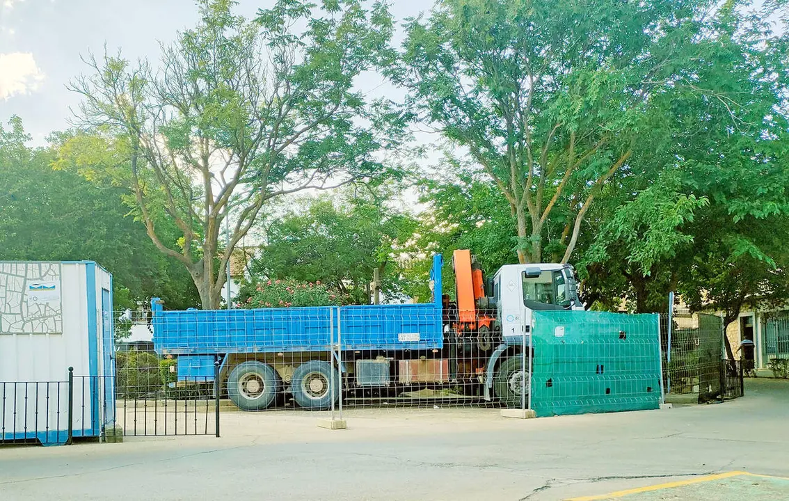 Foto pozohondo en obras