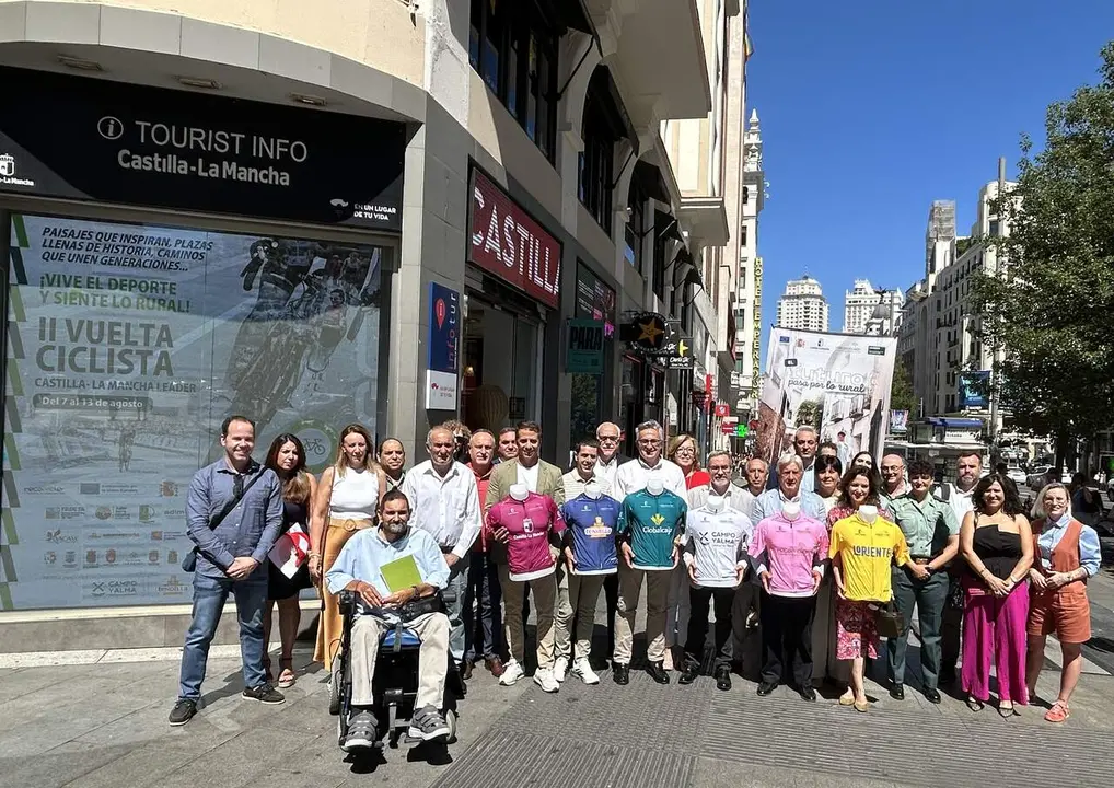 Vuelta ciclista, foto grupo