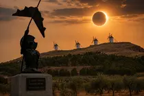 Eclipse Quijote C&oacute;smico