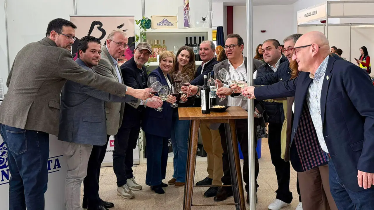 3b1711ebbb9979ec69f852ab31fd489d_XL