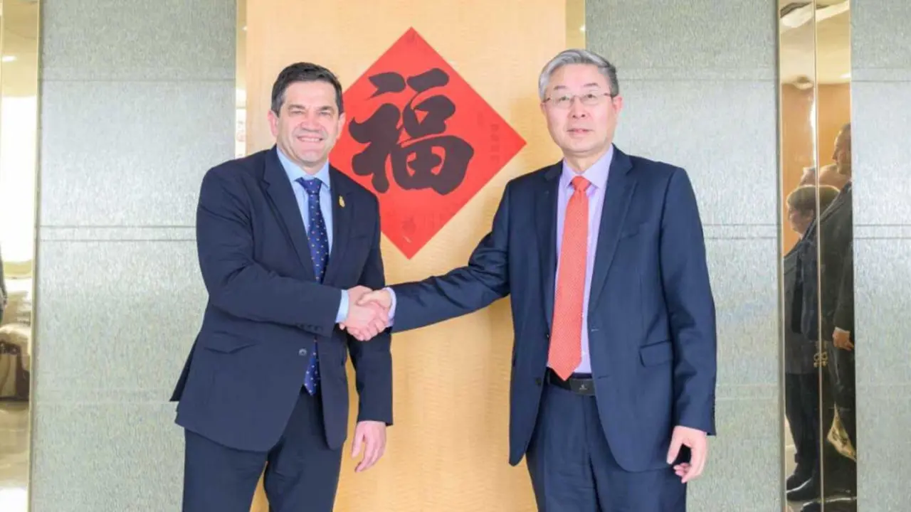 734d37c15e061632f41b71ad47844f57_XL