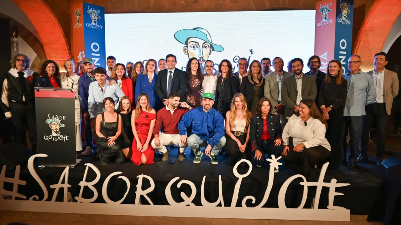 2e8d85aa6986a2747bb7f6e111e63c7a_XL