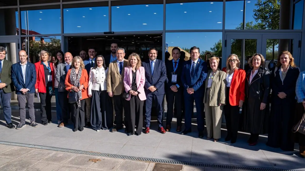 N&Uacute;&Ntilde;EZ EN CR