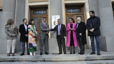 48d890cd826326e9a53289fa7114cca6_2_XL