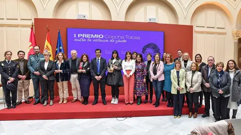 e65a3cb5bf8ddad3661b23ae64e6228c_2_XL