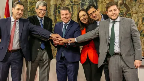 2ea7bf7f3b1670977aa6b5b00fc6b7f0_3_XL