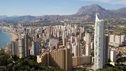 benidorm-3800234_640