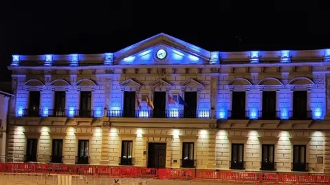 Iluminación-amarillo-y-azul-1030x537
