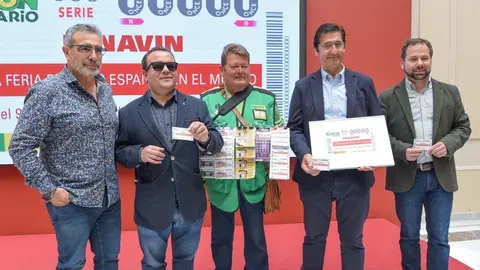 3914f215a548fddde792ee485522ba8b_2_XL