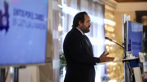 N&uacute;&ntilde;ez encuentro con medios comunicaci&oacute;n  (2)