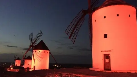 Molinos de color rojo