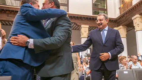Toledo, 11 de julio de 2023.- El presidente de Castilla-La Mancha, Emiliano Garc&iacute;a-Page, preside acto de toma de posesi&oacute;n de los consejeros del nuevo ejecutivo auton&oacute;mico. (Fotos: A. P&eacute;rez Herrera // JCCM)