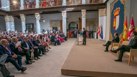 Toledo, 11 de julio de 2023.- El presidente de Castilla-La Mancha, Emiliano Garc&iacute;a-Page, preside acto de toma de posesi&oacute;n de los consejeros del nuevo ejecutivo auton&oacute;mico. (Fotos: A. P&eacute;rez Herrera // JCCM)