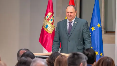 Toledo, 11 de julio de 2023.- El presidente de Castilla-La Mancha, Emiliano Garc&iacute;a-Page, preside acto de toma de posesi&oacute;n de los consejeros del nuevo ejecutivo auton&oacute;mico. (Fotos: A. P&eacute;rez Herrera // JCCM)