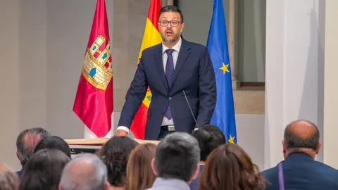 Toledo, 11 de julio de 2023.- El presidente de Castilla-La Mancha, Emiliano Garc&iacute;a-Page, preside acto de toma de posesi&oacute;n de los consejeros del nuevo ejecutivo auton&oacute;mico. (Fotos: A. P&eacute;rez Herrera // JCCM)