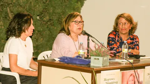 presentacionregresoamandelrey-autora