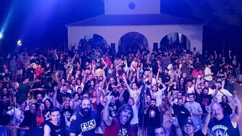 Charcones fest grupo y p&uacute;blico