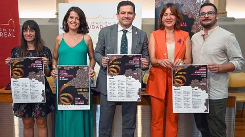 02fdbabc63adaff7b522c3a25484bdb3_2_XL