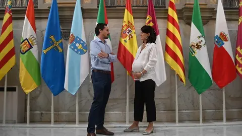 8240905a49018925ab112c4a1c24b52b_XL