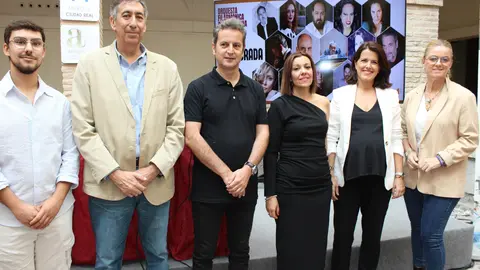 Jos&eacute; Caro en presentaci&oacute;n temporada OFMAN 1