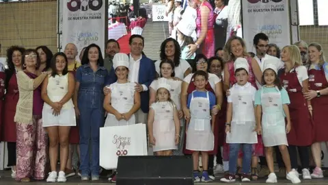 f7984df7fbc3db416ebcb318b341f4c7_XL