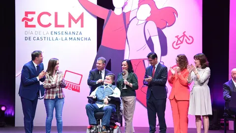 acto-institucional-del-da-de-la-enseanza_53337402681_o