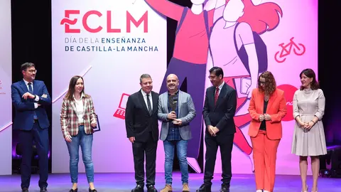 acto-institucional-del-da-de-la-enseanza_53337403001_o