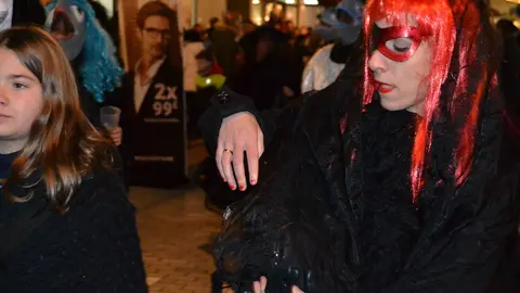 DESFILE DEL ENTIERRO DE LA SARDINA 2023 CARNAVALC&Aacute;ZAR (1)