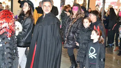 DESFILE DEL ENTIERRO DE LA SARDINA 2023 CARNAVALC&Aacute;ZAR (13)