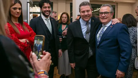 53649875652_c5cc0ec670_c