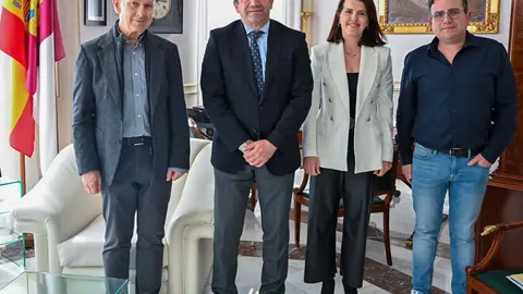 c8dfdb2a5797cafd326b401767b4eb94_2_XL