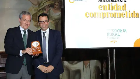 20240521 FOTOGRAF&Iacute;A ENTREGA RECONOCIMIENTO FUNDACI&Oacute;N EUROCAJA RURAL