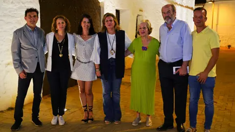 9c1fc82b6767d8b97fc4b498aee49817_2_XL