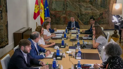 Toledo, 11 de julio de 2024.- El presidente de Castilla-La Mancha, Emiliano Garc&iacute;a-Page, preside, en el Palacio de Fuensalida, Consejo de Gobierno extraordinario. (Fotos: A. P&eacute;rez Herrera // JCCM)