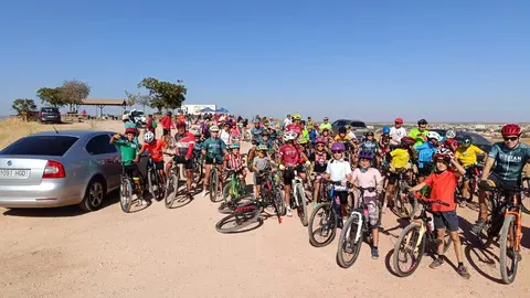 459901826_924275103061148_3364366841811284729_n