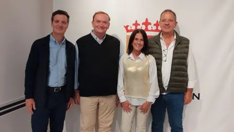 Encuentro literario Gonzalo Giner, autor, alcalde y conductores del acto