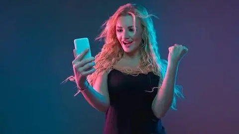  Por Qu&eacute; la Tecnolog&iacute;a Inmersiva es Clave en el Futuro de los Casinos en L&iacute;nea 