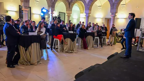 2fc6536874d03d01910ae07596676bbc_10_XL